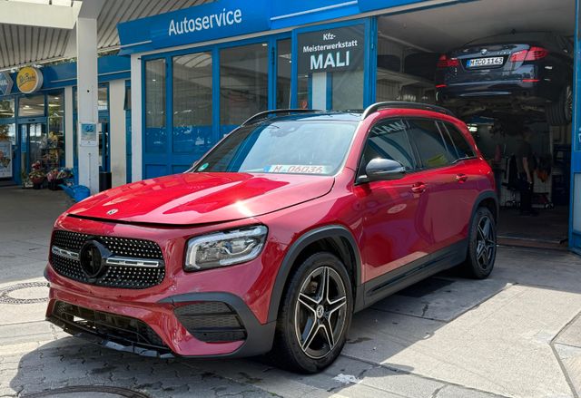 Mercedes-Benz GLB 200  Aut. AMG LED PANO Night. Kam. ACC Apple