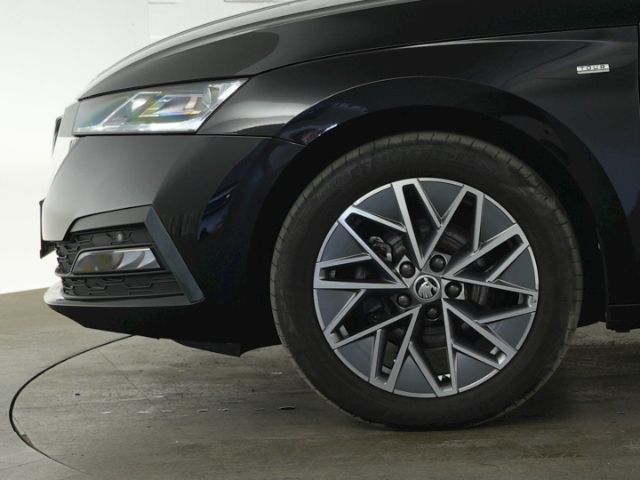 Octavia COMBI TOUR TDI DSG+AHK+KLIMA+NAVI+LED-SC