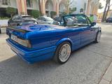BMW 325i - blaue BMW 323