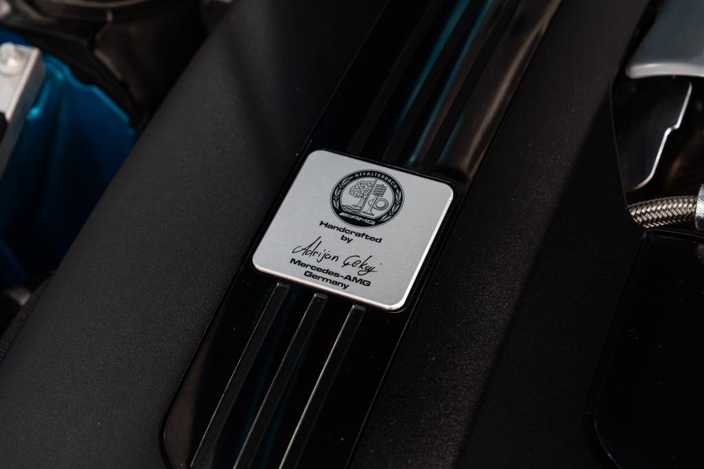 Mercedes-Benz SL 63 AMG