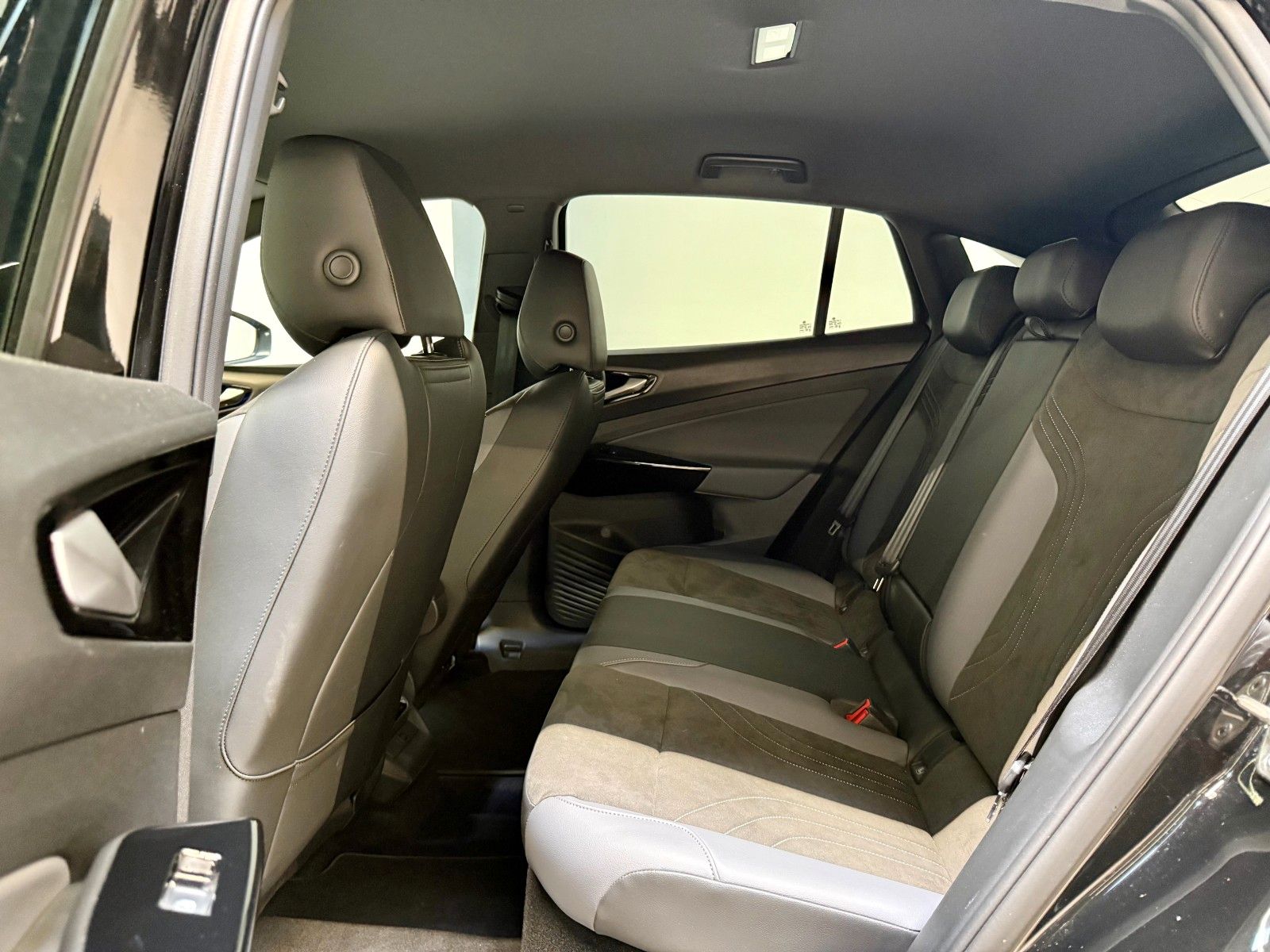 Volkswagen ID.5 PRO 128 kW 82KWh*AHK*IQ.LIGHT*AMBIENTE*SHZ foto 19