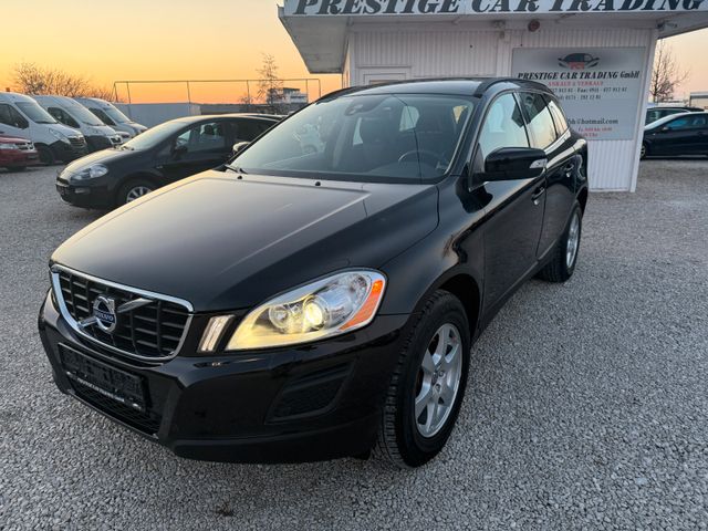 Volvo XC60  2.0 T Momentum *AHK*NAVI*XENON*