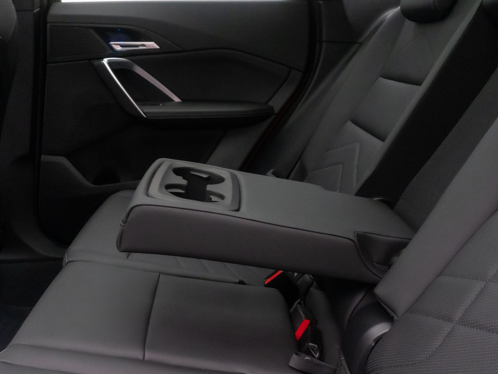 Fahrzeugabbildung BMW X1 sD18d xLine Panorama 360&deg; HUD DAB AHK Komfort