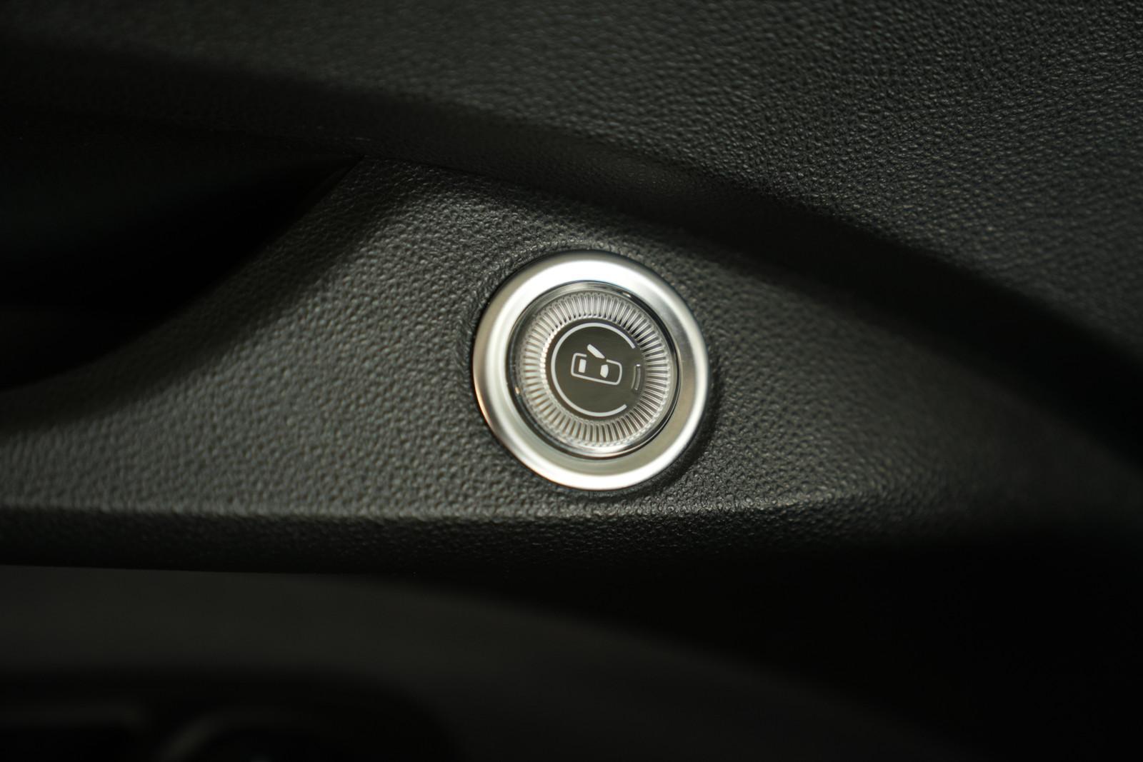 Fiat 500 e 3+1 Icon *AUT*SHZ*KAMERA*CARPLAY*