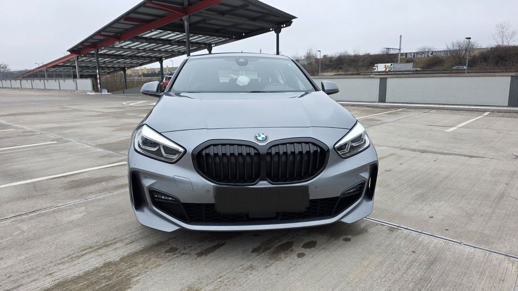 Image of BMW 118