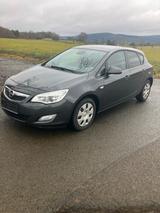 Opel Astra 1.4 Turbo 140 Ps TÜV neu 12/202... - Opel Astra aus 2011: Turbo