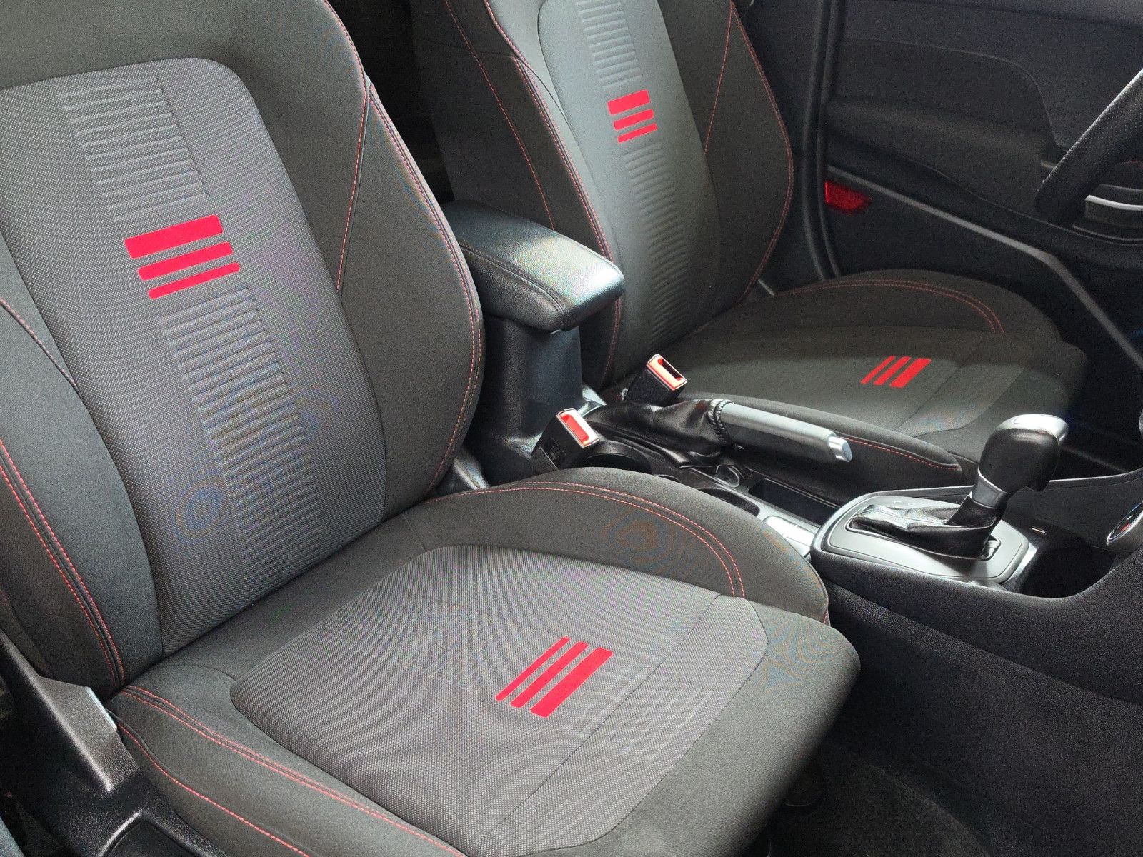 Fahrzeugabbildung Ford Fiesta ST-Line X AUTOMATIK+LED+KAMERA+PDC+SHZ