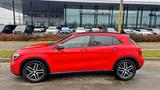 Mercedes-Benz GLA 200 -