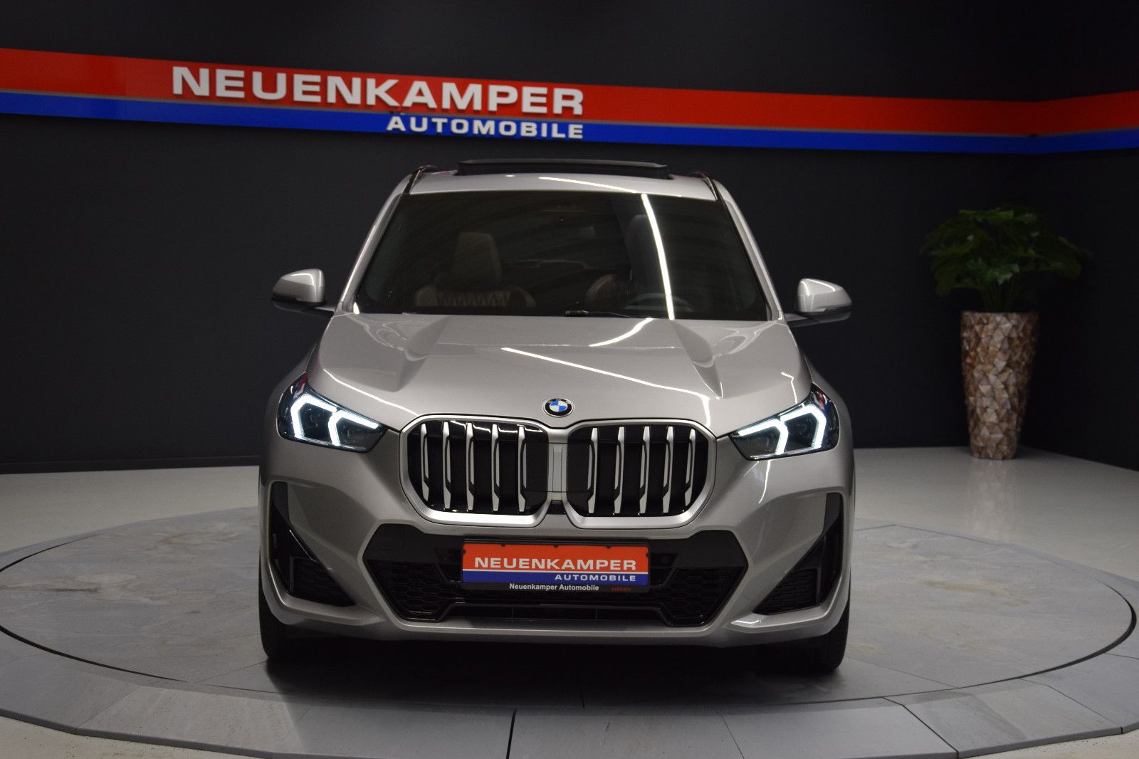 Fahrzeugabbildung BMW X1 23d xDrive M Sport Leder HuD Pano NP: 73.030€
