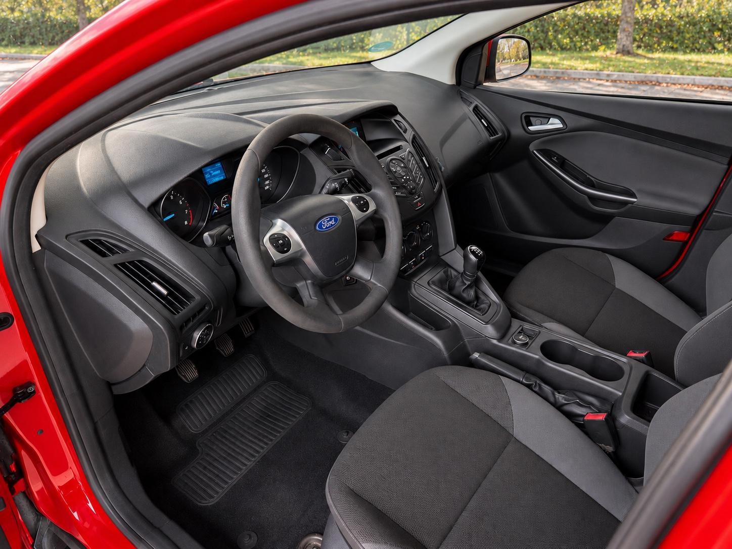 Ford Focus 2014 — photo 7
