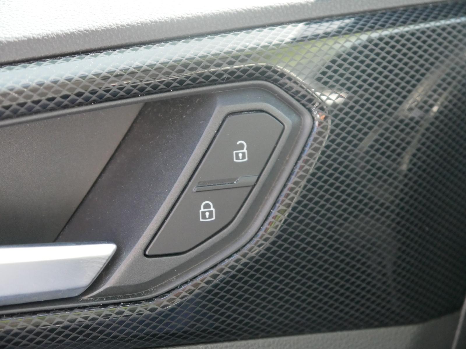 Volkswagen T-Cross 1.0 TSI DSG LED ACC Kamera, миниатюра 29