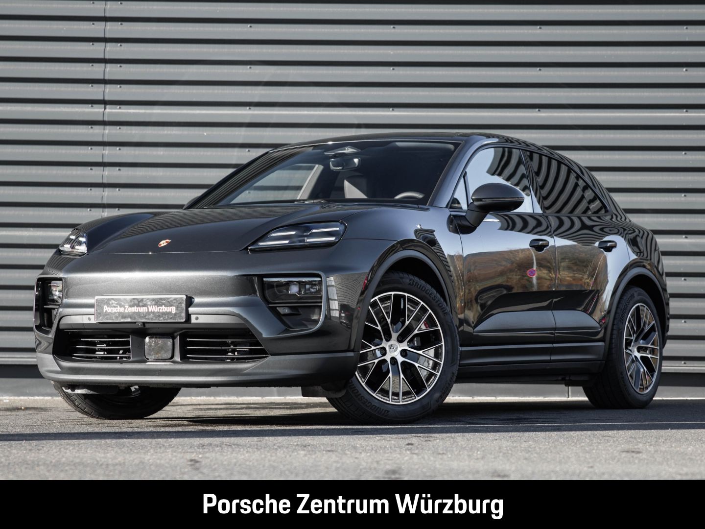 Porsche Macan BOSE Panoramadach Rückfahrkamera InnoDrive