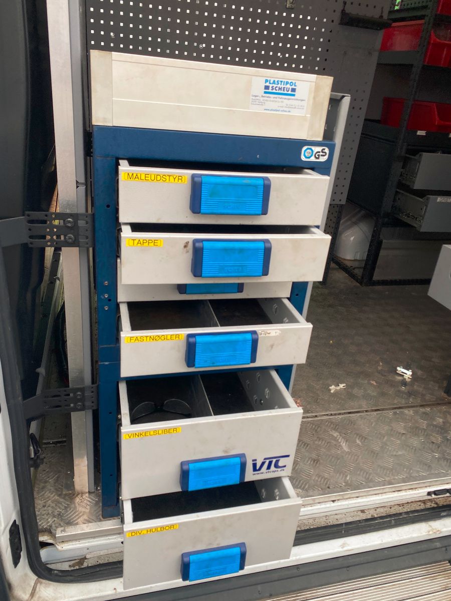 Fahrzeugabbildung Ford Transit Kasten 350 L2H2 Trend,AHK,Regale,STH,SHg