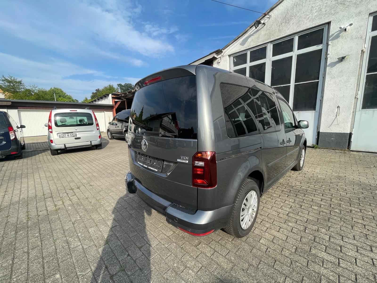 Volkswagen Caddy PKW-Rollstuhltampe