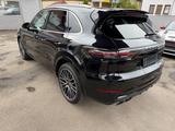 Porsche Cayenne Turbo Keramik Leder Pano ACC 21" AHK - Porsche Gebrauchtwagen in Esslingen