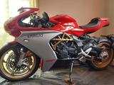 MV Agusta Superveloce 800-Neuzustand -  170 Kilometer  - MV AGUSTA SUPERVELOCE 800