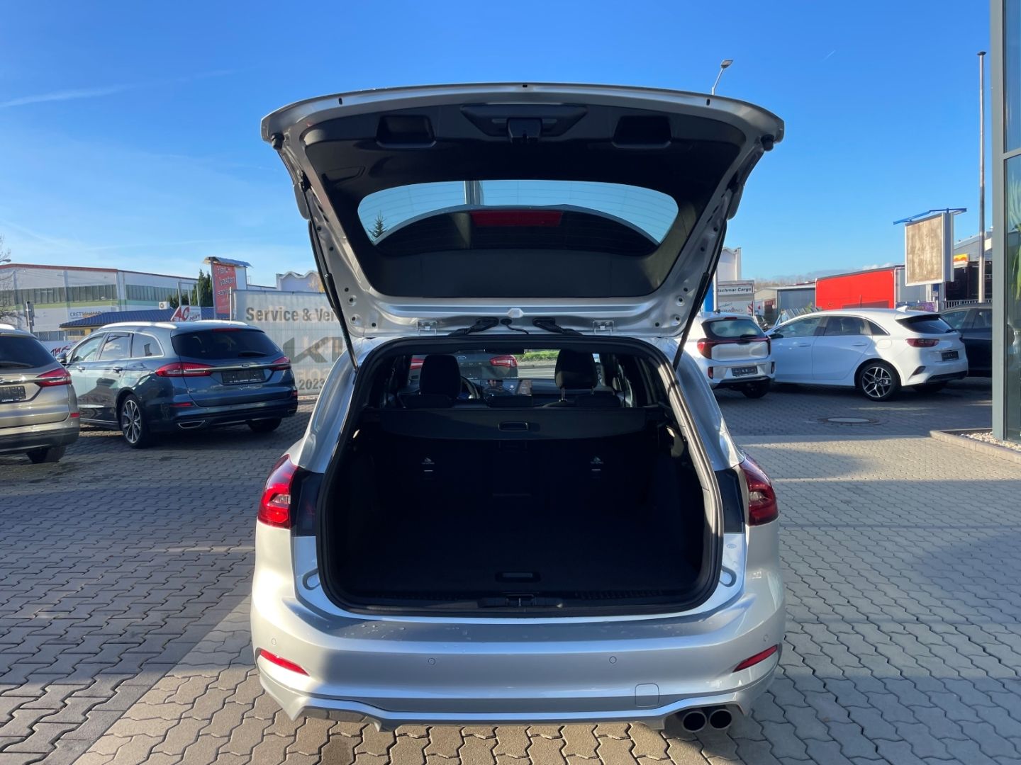 Fahrzeugabbildung Ford Focus ST-Line X LED totWinkAss Schiebedach Kamer