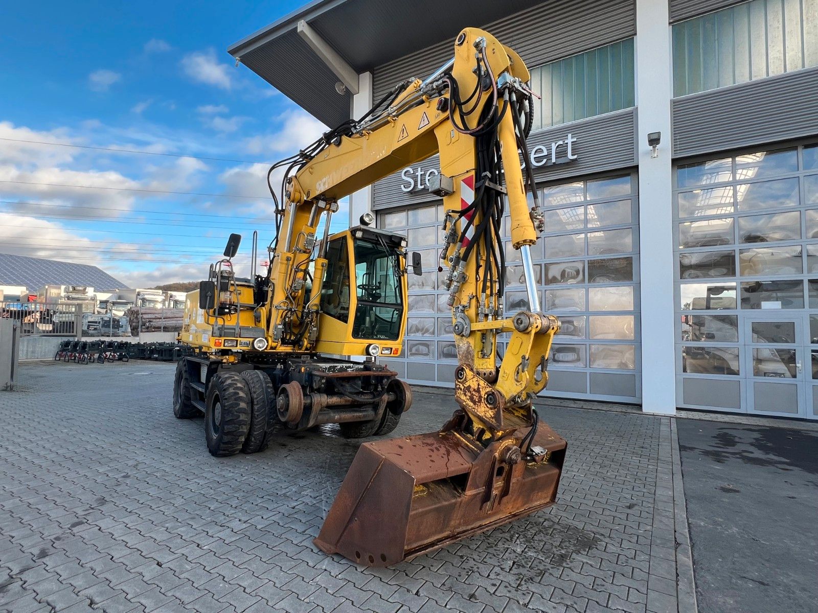 Fahrzeugabbildung Liebherr A 900 C ZW Litronic / 19.393 h / 2011