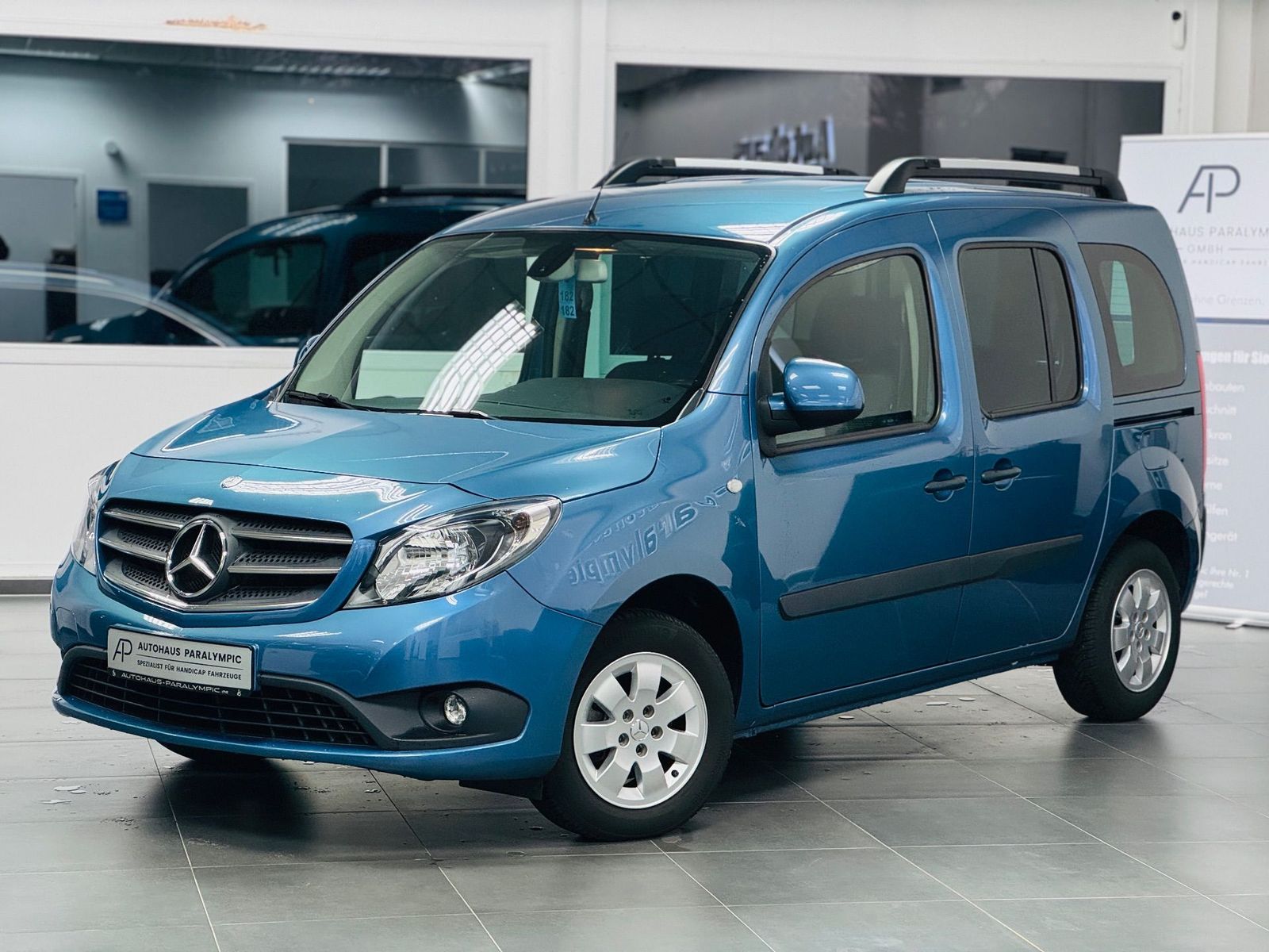 Citan 112 Lang Tourer Rollstuhlgerecht-Rampe 3+1