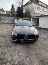 Mercedes-Benz CLA 250 DCT - - Mercedes-Benz CLA 250: Coupe