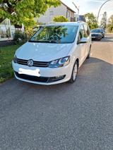 Volkswagen Sharan 2.0 TDI SCR Highline 7SITZ/PANO/AHK/STA - gebrauchte Volkswagen Sharan aus dem Jahr 2015