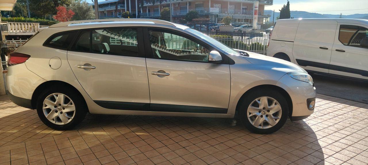 Renault Megane 2013 — photo 9