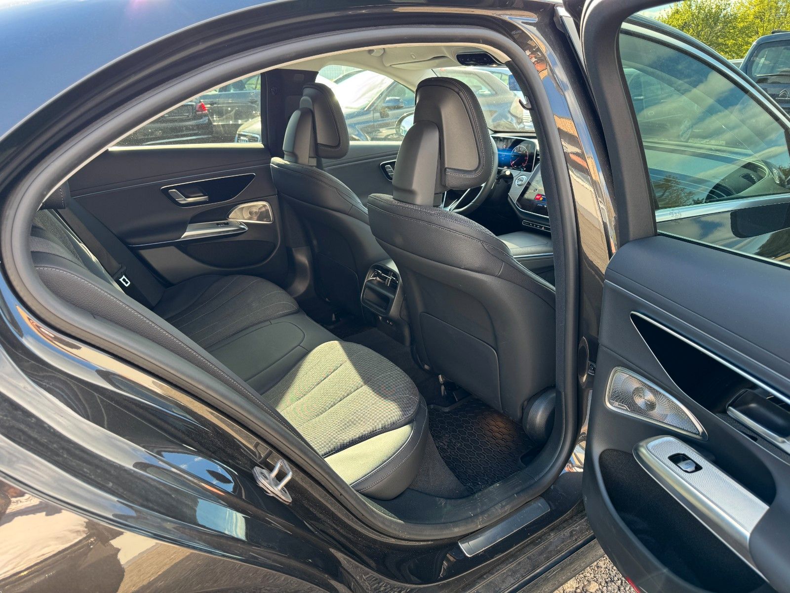 Mercedes-Benz E 220d Avantgarde Advanced Plus burmester foto 16