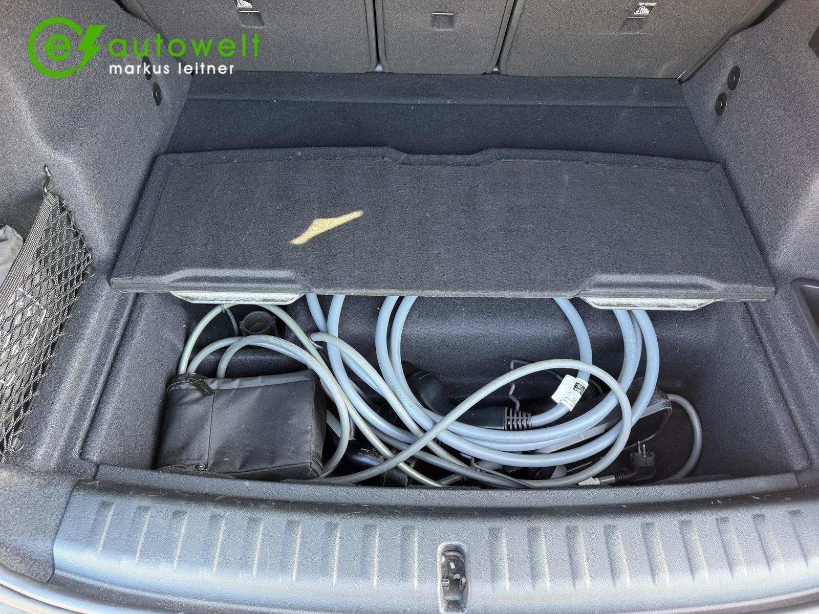 BMW iX1 xDrive30 67kWh AHK adapt. LED Komfortzugang, миниатюра 24