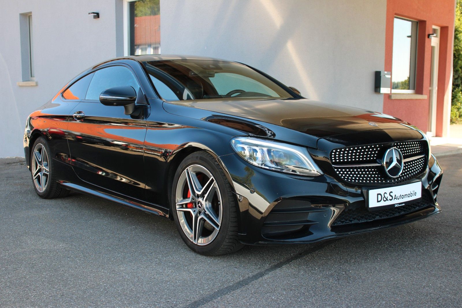 Mercedes-Benz C 300 Coupe AMG-Line HUD DC 360Cam Multibeam foto 8