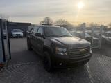 Chevrolet Avalanche 5,3 V8 LKW 2 SEAT - Chevrolet mit Benzin-Antrieb: Pickup