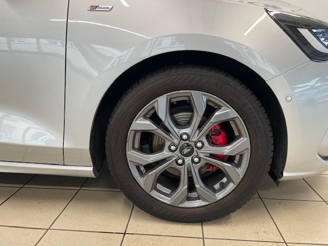 Fahrzeugabbildung Ford Focus ST-Line X LED totWinkAss Schiebedach Kamer