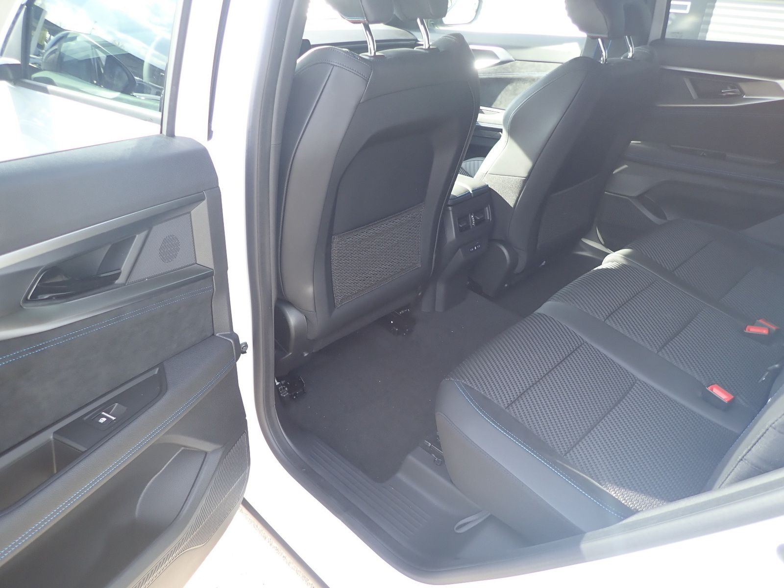 Fahrzeugabbildung Renault Espace 6 Esprit Alpine Full Hybrid E-Tech 200 5-