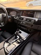 BMW 530d xDrive *HEADUP*Nachtsicht*PANORAMA*Dach* - BMW 530 in Rostock