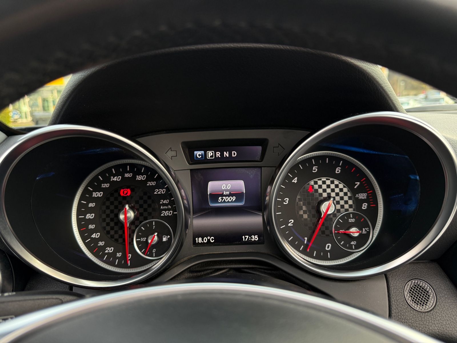 Fahrzeugabbildung Mercedes-Benz SLC 300 9G AMG Line MEMORY LED ACC