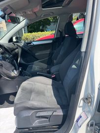 Volkswagen Golf - 12