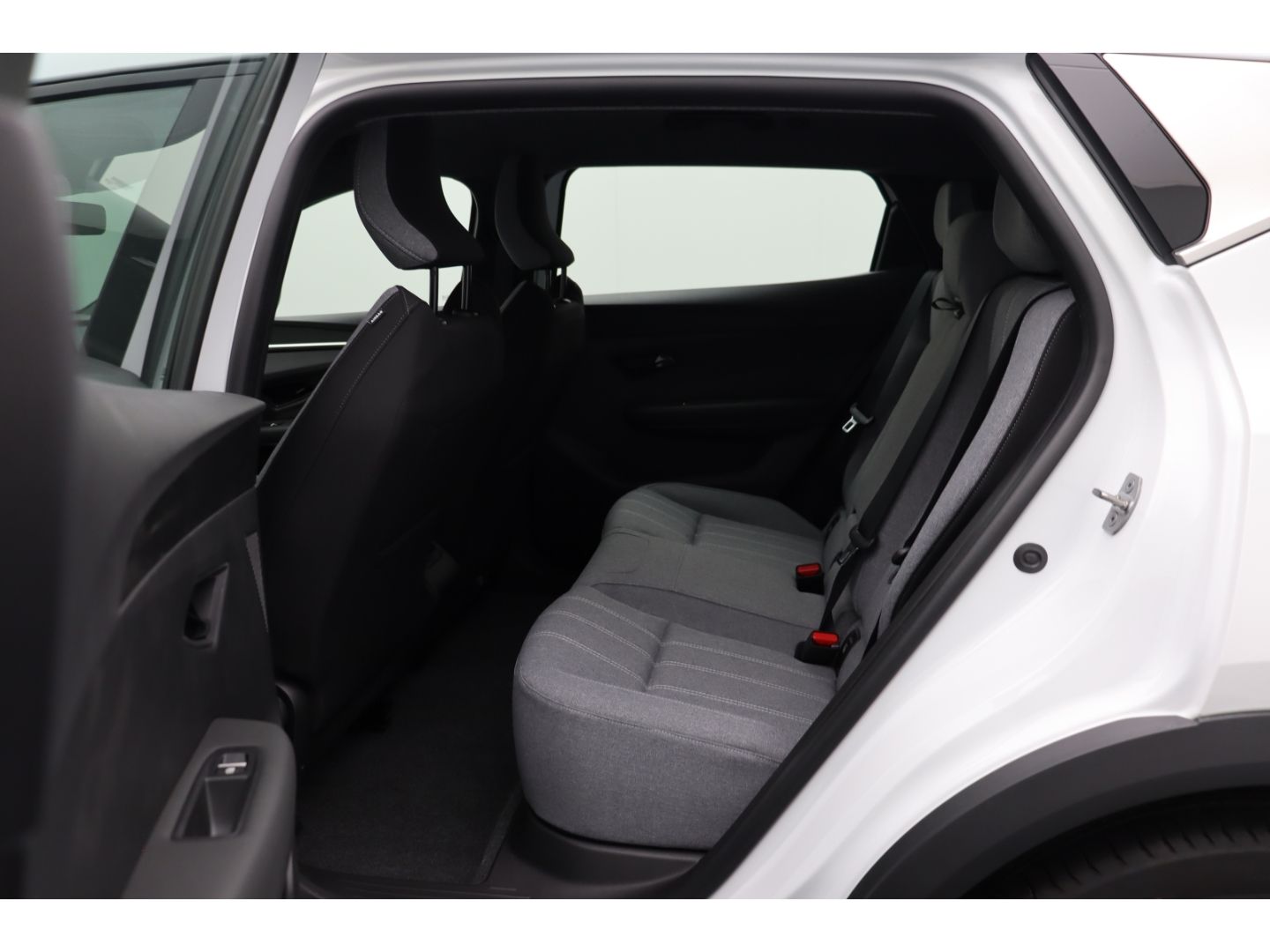 Fahrzeugabbildung Mitsubishi Eclipse Cross Diamant Plus 11 KW ACC LED SHZ