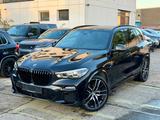 BMW X5 xDrive 30d M Sport/Nappa/Glas/Pano/Luft/HK - BMW X5 Gebrauchtwagen in Köln