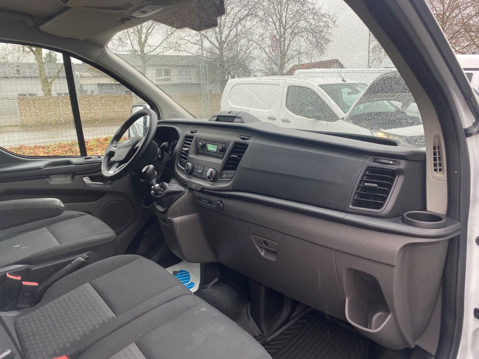 Fahrzeugabbildung Ford Transit CustomKasten320L2 Trend,AHK,StH,SHZ,SHge