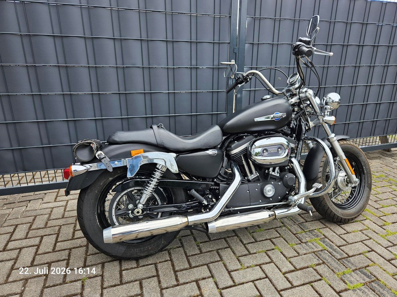 Fahrzeugabbildung Harley-Davidson Sportster XL 1200 Custom Limited B