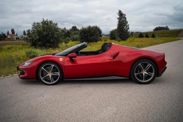 صورة 10 لـ 2023 Ferrari 296 GTS