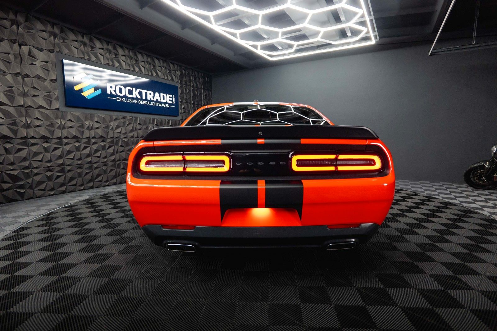 Fahrzeugabbildung Dodge Challenger 3.6 V6 GT SRT Styling *LED*1.Hand*19%