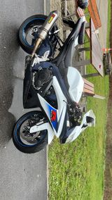 Suzuki GSX R - Offers matching your search criteria