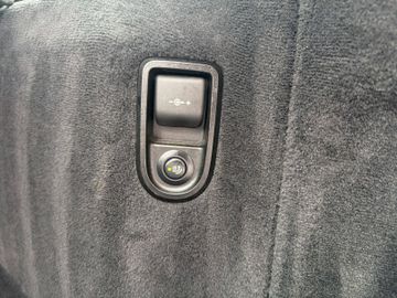 BMW 530 D xDrive PANONAVITEMPOMATAHK