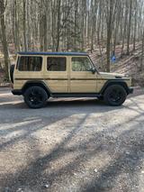 Mercedes-Benz G 500, sand/schw, Exkl., Pro - gebrauchte Mercedes-Benz G 500 aus dem Jahr 2017