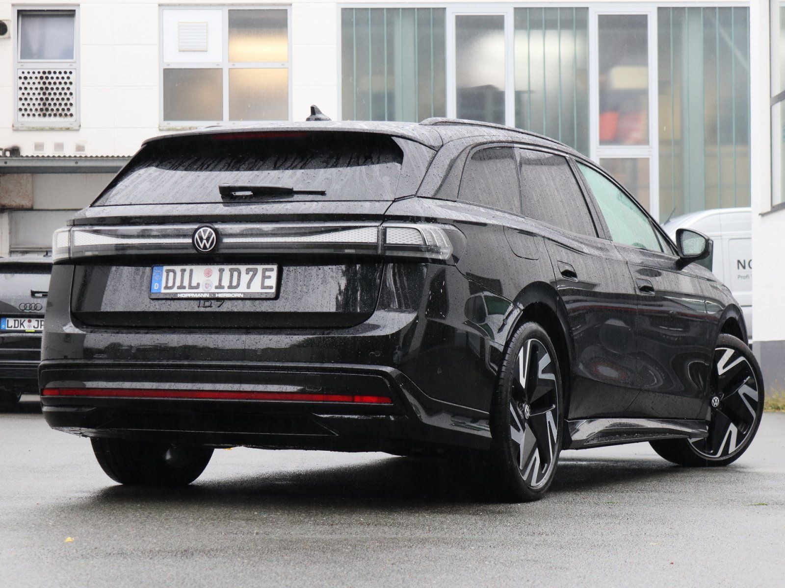 Volkswagen ID.7 Tourer Pro 210 kW (286 PS) 77 kWh 1-Gang-Au imagem 2
