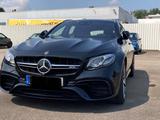 Mercedes-Benz E 63 AMG Mercedes-AMG E 63 4MATIC+ T Autom. ...