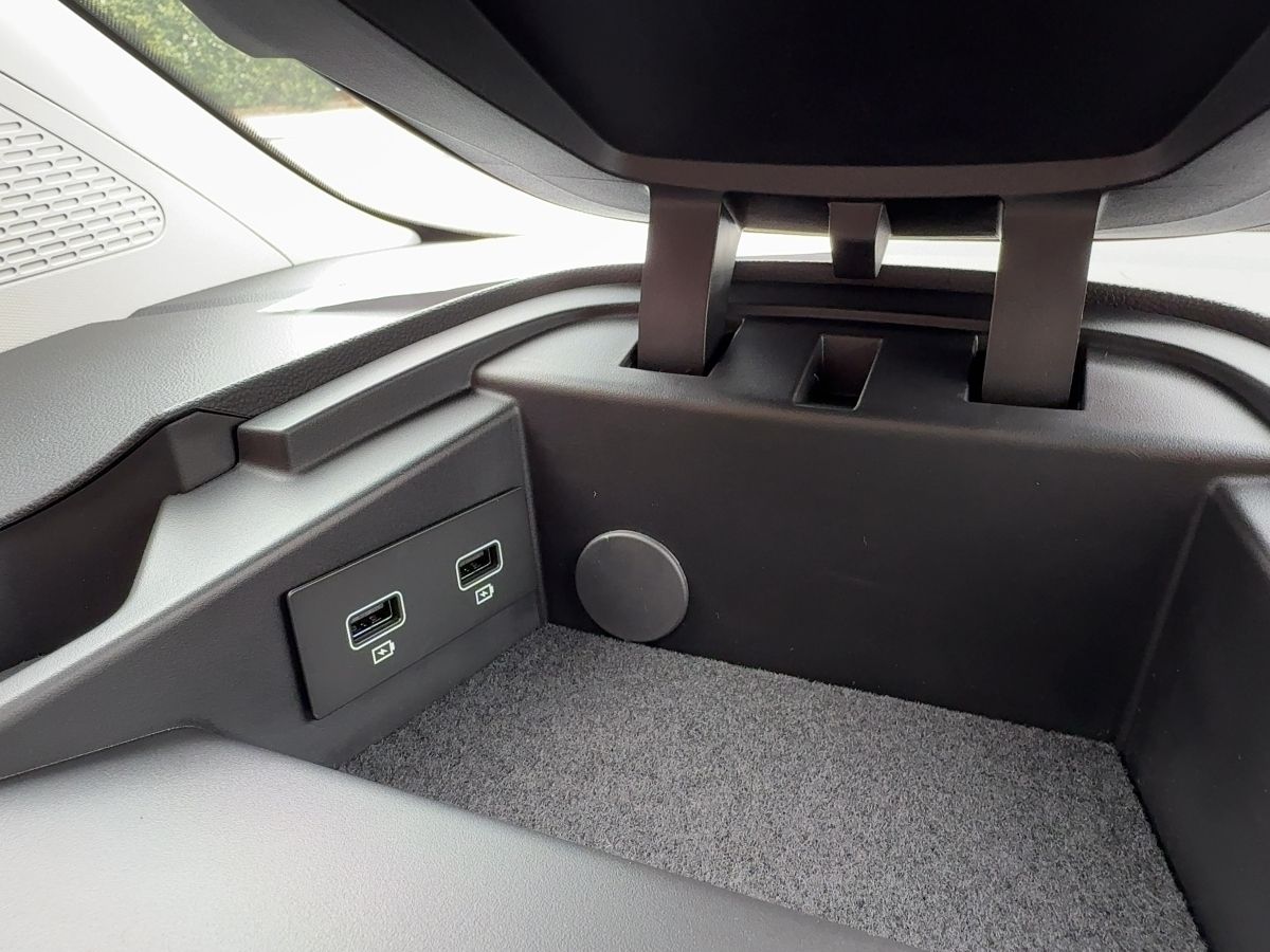 Fahrzeugabbildung Renault Kangoo PKW TECHNO TCe 130 EDC NAVI KAMERA EPH