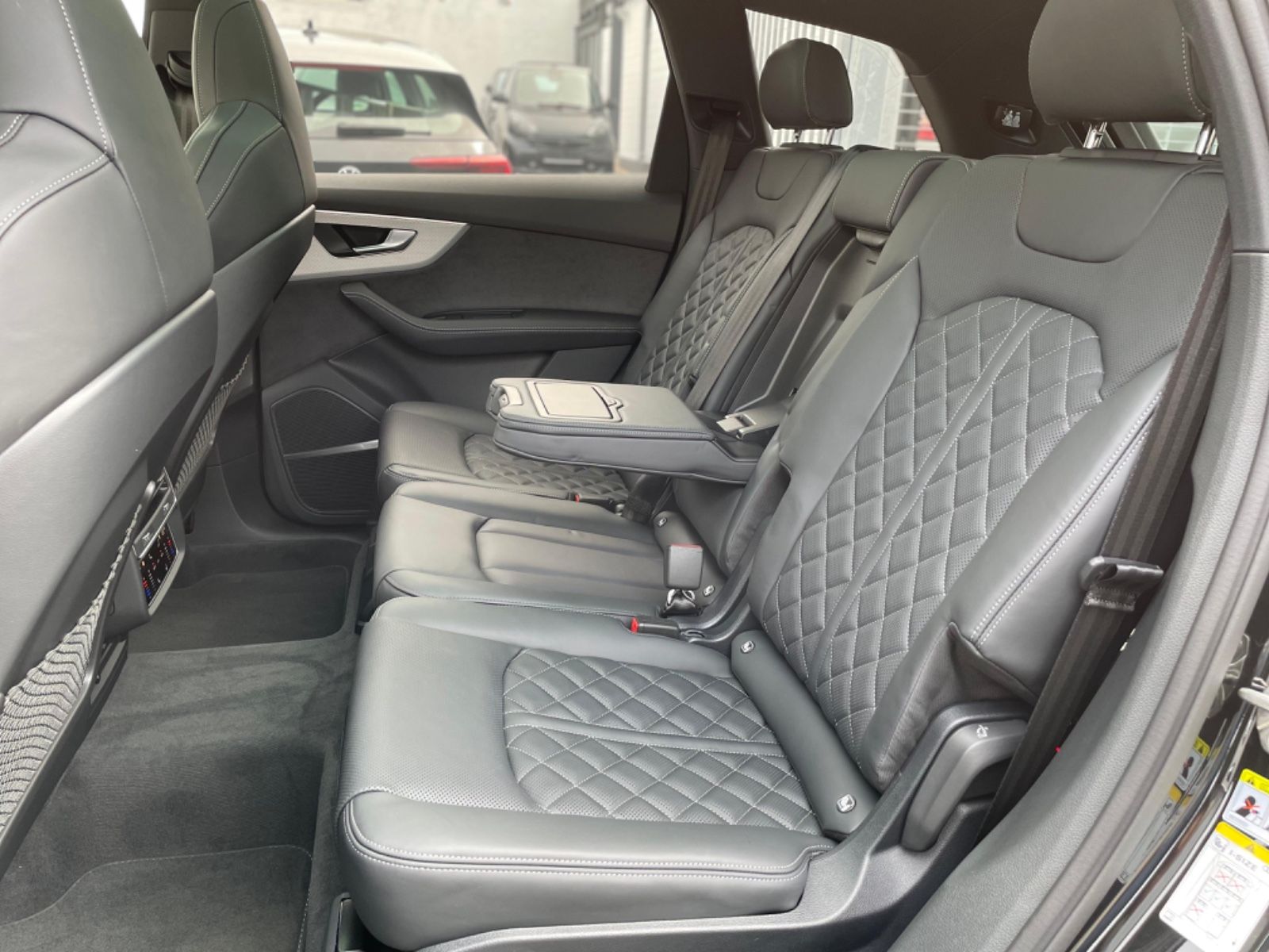 Fahrzeugabbildung Audi Q7 50 TDI Facelift |S-Line|HUD|STHZ|22"|B&O|Pano