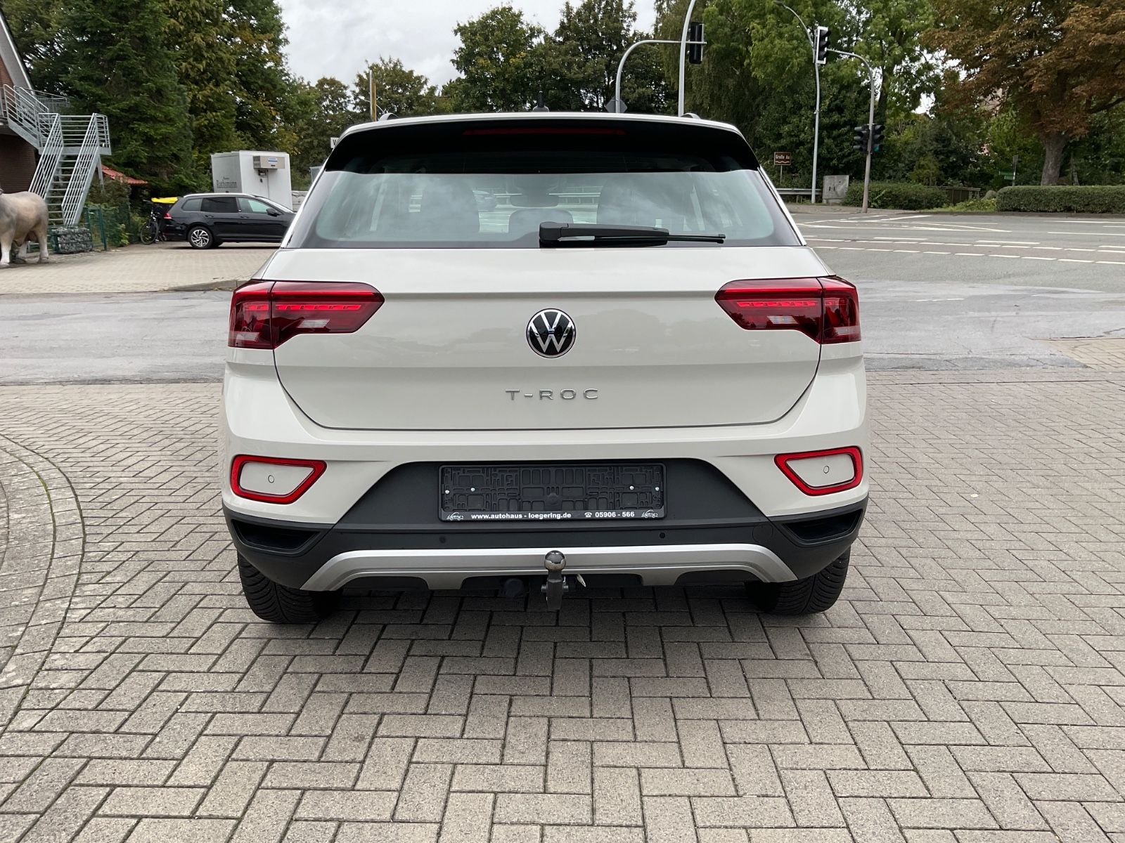 Fahrzeugabbildung Volkswagen T-Roc 1.5 TSI DSG Life,AHK,Navi,LED,AppConnect