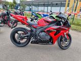 Honda CBR 1000 RR Fireblade (SC57)  11.531 km - HONDA 2005 FIREBLADE